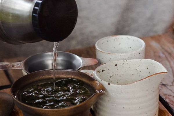 For brewing oolong water temperature should be 85-90°С