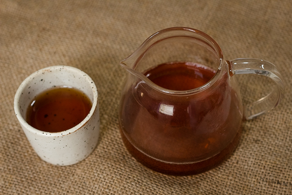 Fast steepings of 1993 loose raw pu-erh tea