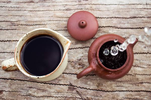 Chahai and tea pot with ripe pu-erh tea from TEA SIDE